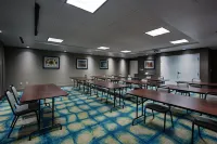 Holiday Inn Express & Suites CARLISLE - HARRISBURG AREA by IHG - parking