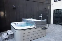 Newly Remodeled BOHO Condo - 1 Block to Mass Street!