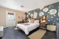 'My Tennessee Mountain Home' in Kingsport