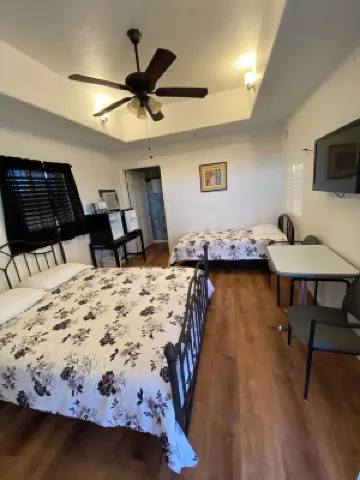 K7 Bed and Breakfast Hoteles en 