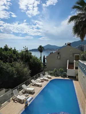 Meridian Hotel Hotels in Pržno