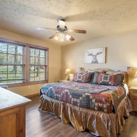 Fox Hollow Family Lodge