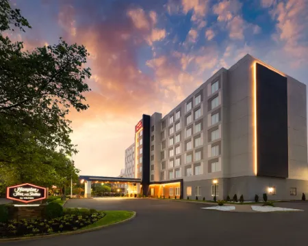 แฮมป์ตันอินน์แอนด์สวีทส์ สนามบินนิวอาร์ก อลิซาเบธ โรงแรมในเอลิซาเบท