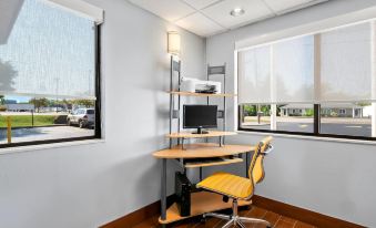 Days Inn by Wyndham Hillsdale