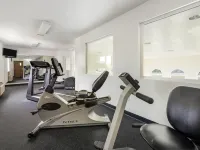 Howard Johnson by Wyndham Oacoma Hotel & Suites Hotels in Lyman County