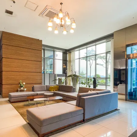U Castle Hotel