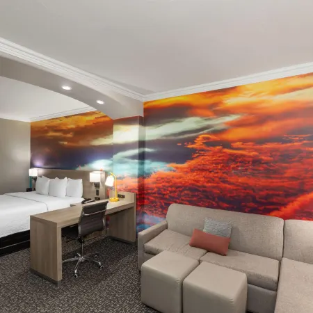 La Quinta Inn & Suites by Wyndham Oklahoma City - Moore