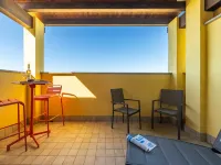 New holiday home with sea view terrace 巴代西住宿飯店