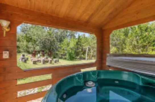 Sistercreek Ranch - First Cabin 2 Bedroom Cabin