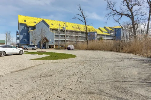 Waterfront Middle Bass Condo w/ Lake Erie Views! - Homestays