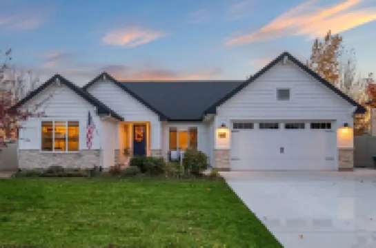 シングルレベル ジェム サウナ - ファイヤーピット - スイングセット