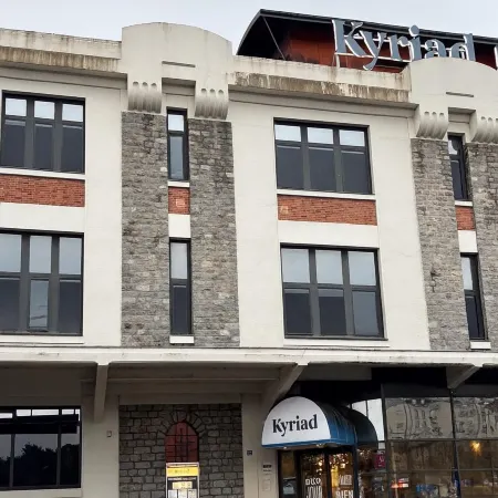 Kyriad Limoges Centre - Gare - Atrium