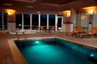 Courtyard Milwaukee Airport - Pool