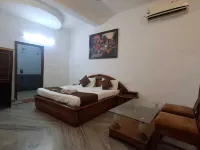 Taj homes - A Unit of Sahni's Villa Отели рядом с достопримечательностью «Офис IndiGo»