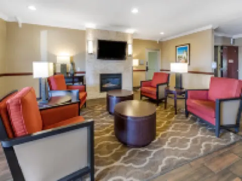 Comfort Suites Near Six Flags Magic Mountain Hotels in Stevenson Ranch