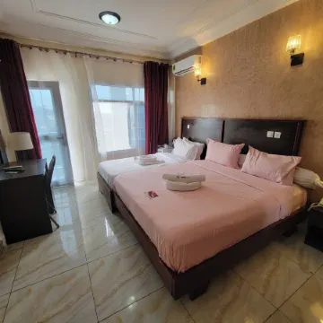 Safyad Hotel