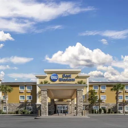 Best Western North Bryant Inn