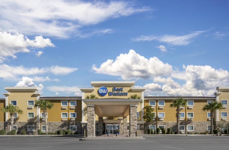 Best Western North Bryant Inn