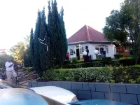 Eden Springs Hotel - 2-Star
