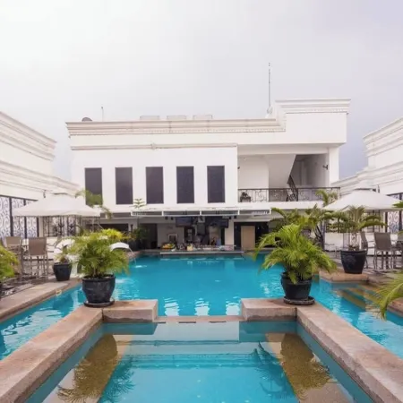 100m to Walking st, Clubs ,bars & Restaurants, 2 Portable Air-air-conditioners,