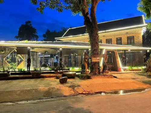 แวนลอง อีเลเฟนท์ส โรงแรม - พร้อมอาหารเช้า