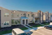 Stunning 4 Bd w/ Pool Close to Disney @ Champions Gate 990