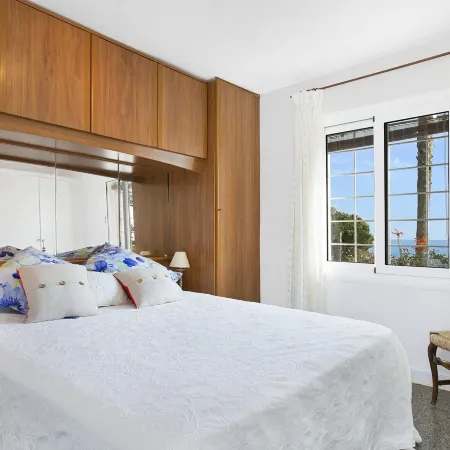 Villa in Costa Brava With Sea Views & Pool