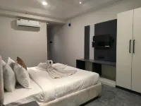 Heaven X Inn Hotel