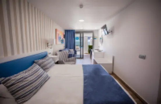 IG Nachosol Atlantic & Yaizasol by Servatur - Adults Only