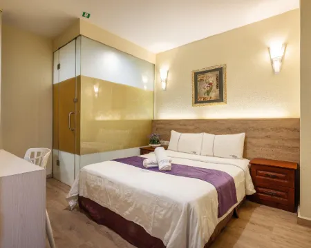 Lavender Inn Permas Jaya Hotels in Masai