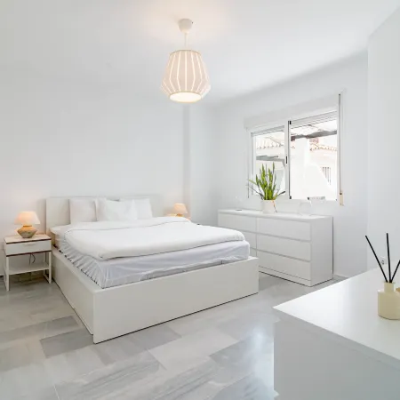 LNM5.30 - Great location with private roof terrace