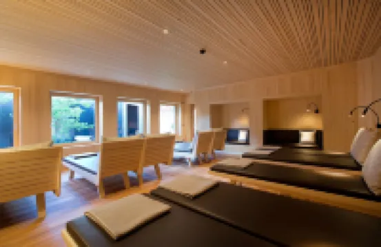 โครเนอ ฮิตทิซาว - โรงแรม & ร้านอาหาร อิม เบรเกนเซอร์วัลด์