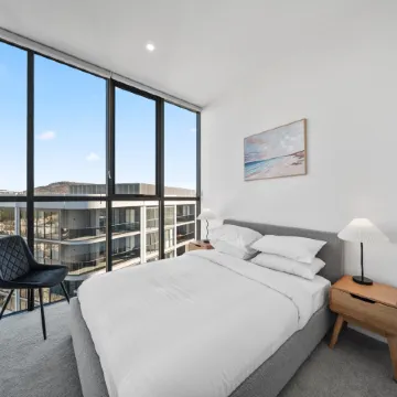 Apartment with Gym and Indoor Pool Access