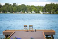 The Lakefront Anchorage - Scenic