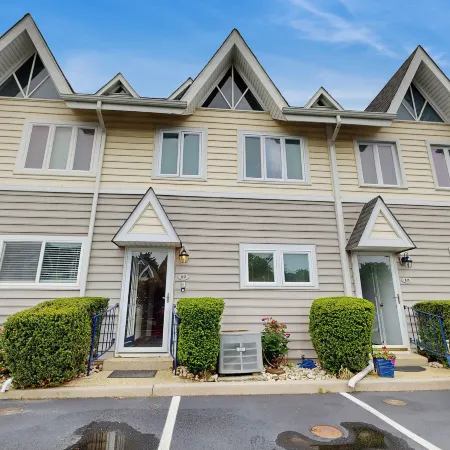 5 Blocks to Shore! Rehoboth Beach Family Escape