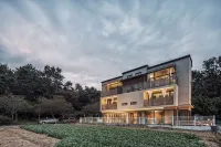 Busan Gijang Groove Stay 鄰近日光的酒店