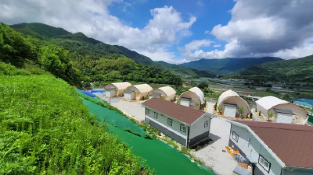 Sancheong Pet Glamping Hotels near Hamyang Haksaru