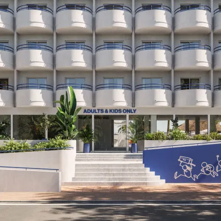 Coral Star Apartments