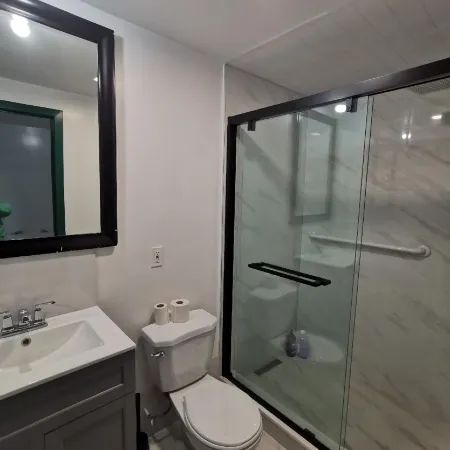 586 Hotel