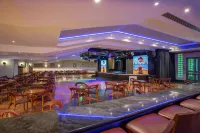 Sunset Beach Club Hotel Apartments - bar