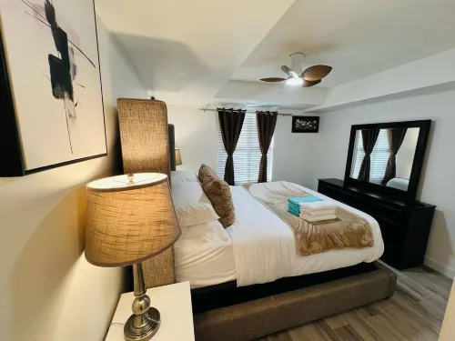 Modern Comfort in Edmonton's Heart, 2 Bedroom Apartment