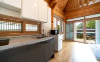 Wanju Yechon Healing Stay โรงแรมใน