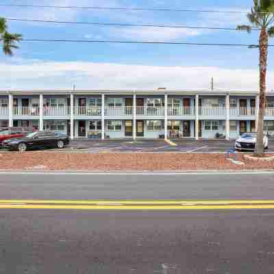Harbor House 26 Hotel Exterior