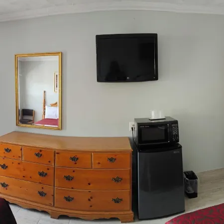 Deluxe Inn Elkton