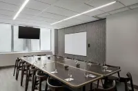 Fairfield Inn & Suites Chicago Downtown/Magnificent Mile - 3-Star