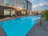 La Quinta Inn & Suites by Wyndham Laredo Airport Hotels in Laredo