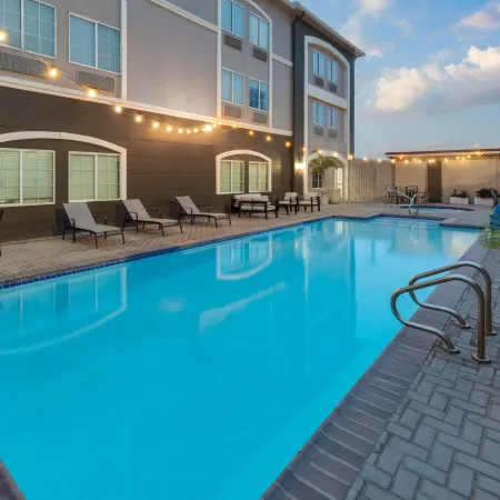 La Quinta Inn & Suites by Wyndham Laredo Airport