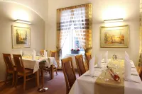 Hotel Trinity