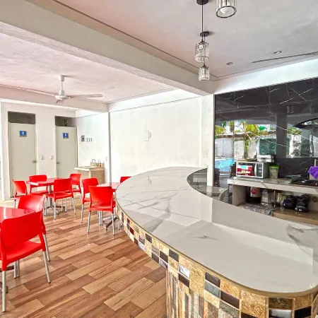 HOTEL REAL UCUM