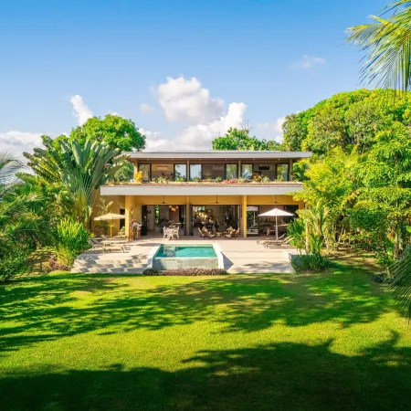 Villa Assinie Beachfront Home With Direct Ocean Access